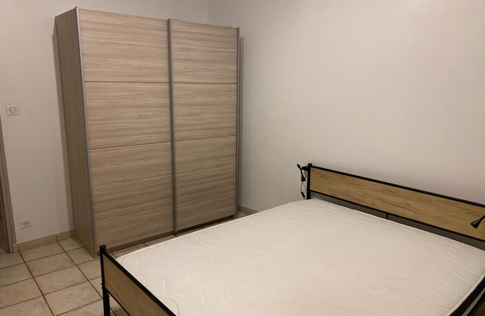 Agréable 3 piuèces meublé avec gout, lumineux spacieux et fo — photo 3