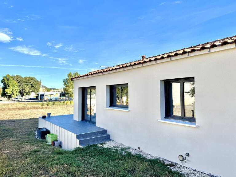 Villa individuelle récente sur terrain attenant de 1169 m2 — photo 1