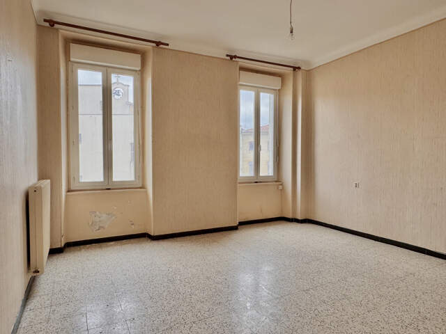Appartement de Type 3 Centre ville d'Alès — photo du bien