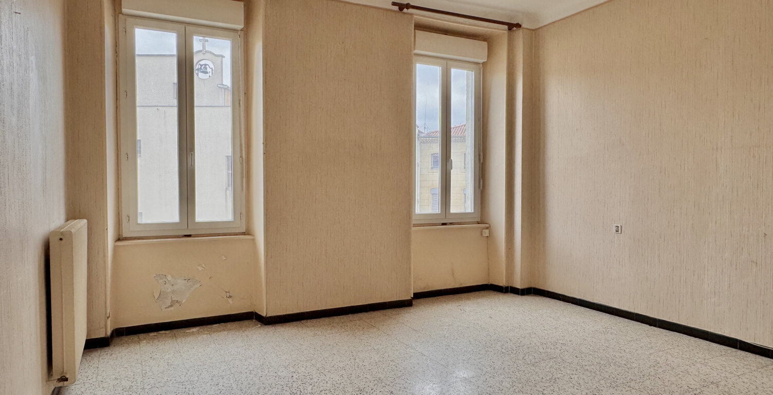Appartement de Type 3 Centre ville d'Alès — photo 1