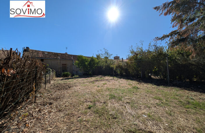 MAISON DE BOURG A ÉTAGE, 2 CH, JARDIN — photo 3