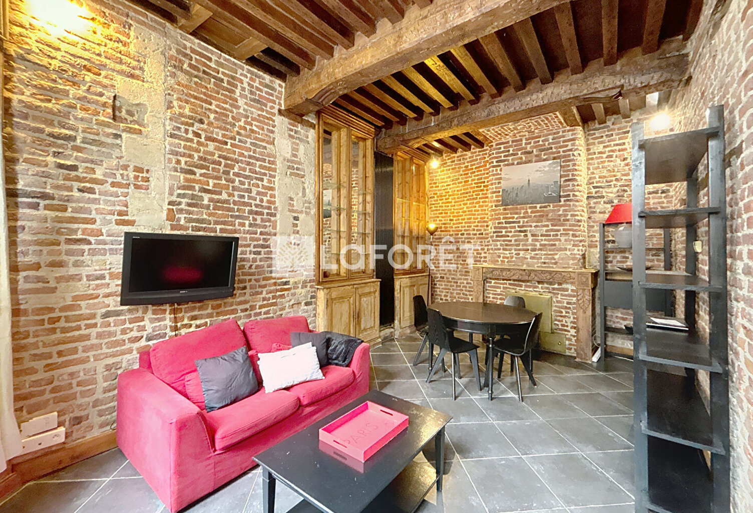 Immeuble Valenciennes — photo 1