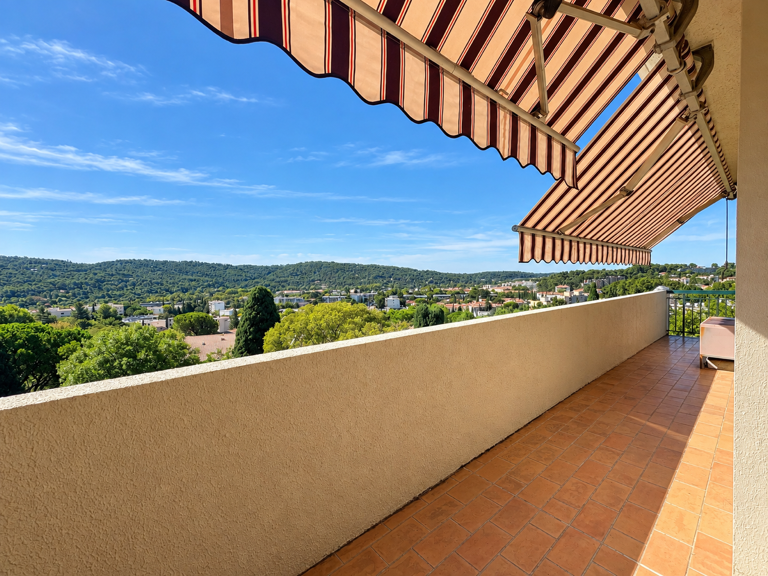 Appartement T4 avec terrasse garage cave — photo 1