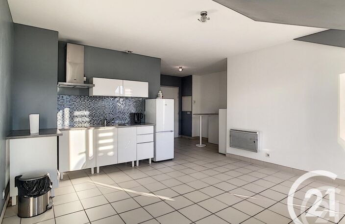 Vente appartement 1 pièce 30 m² Thiais (94320) — photo 2