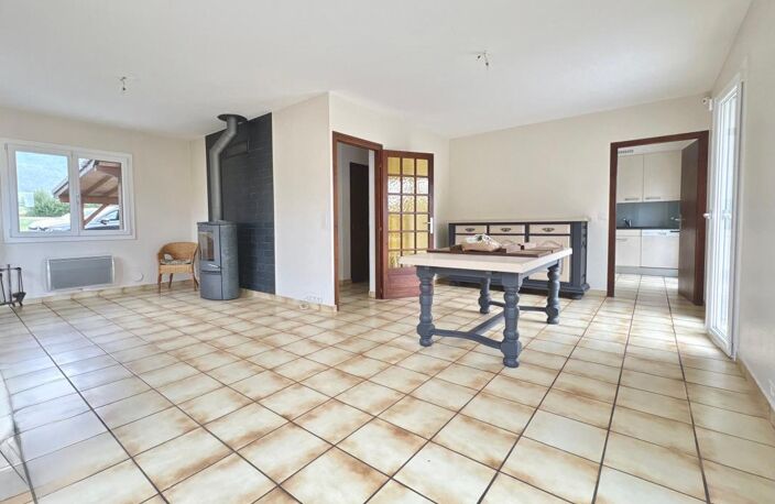 Maison Individuelle À Vendre — photo 2