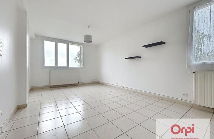 Appartement À Louer — photo 2