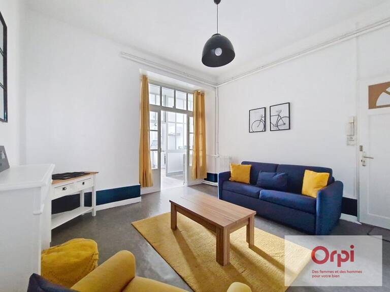 Appartement À Louer F2 Meublé — photo 1