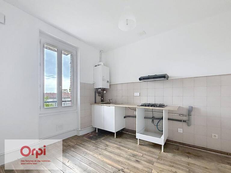 Appartement À Louer — photo 1