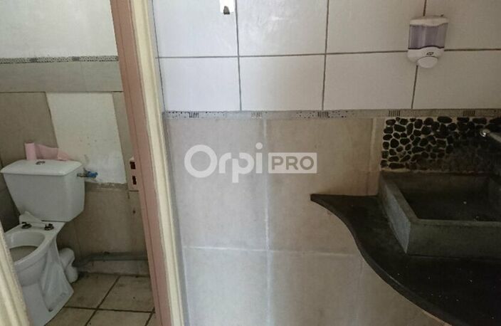 LOCAL COMMERCIAL A VENDRE — photo 4