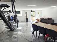 Maison entièrement rénover de 218m2 avec 5 chambres — photo 3