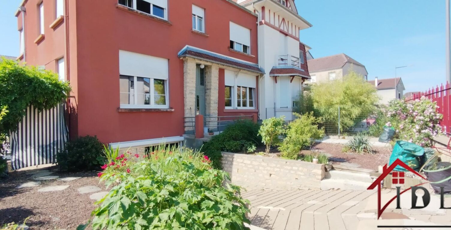 Magnifique maison, sept pièces, 166 mètres carrés habitables — photo 1