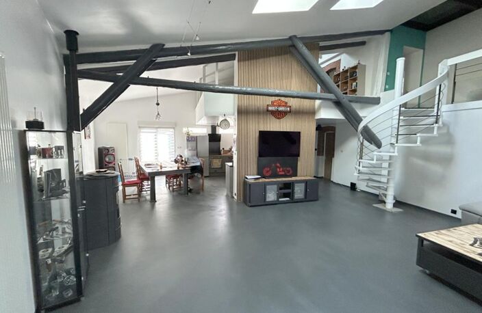 Maison familiale atypique – ancien corps de ferme rénové – 190 m² — photo 2