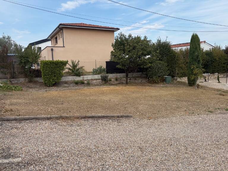 Terrain à bâtir à Villenave-d'Ornon (33140) — photo 1