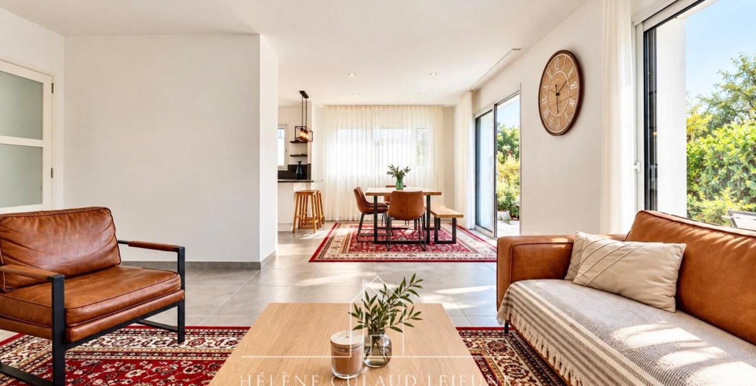 MAISON CONTEMPORAINE - 160 M² - SAINT AVE — photo 1
