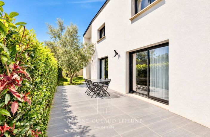 MAISON CONTEMPORAINE - 160 M² - SAINT AVE — photo 5