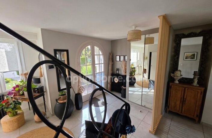 MAISON INDIVIDUELLE RENOVEE 120 m² 3 CH GARAGE JARDIN — photo 2