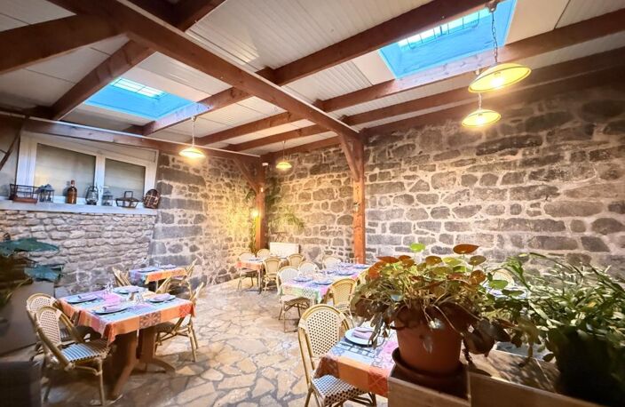 OPPORTUNITE ! Restaurant de caractère, avec fonds et murs, adresse emblématique, à vendre au coeur de Guéret 415 000 € — photo 5