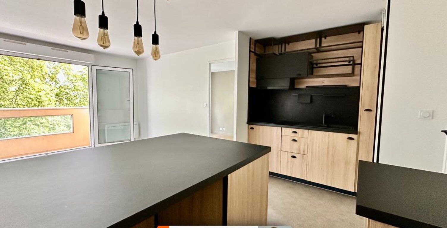 T1 bis 34 m² avec balcon, parking et piscine – Mérignac Peychotte — photo 1
