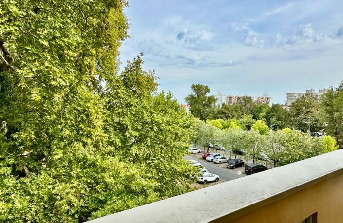 T1 bis 34 m² avec balcon, parking et piscine – Mérignac Peychotte — photo 3