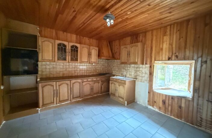 Ensemble de 2 maisons mitoyennes en pierre 209m² + grange, terrain 2000m² 79 500 € — photo 5
