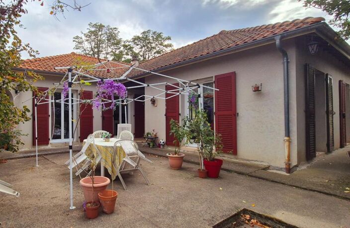 Maison à vendre 5 pièces VIC LE COMTE (63) — photo 3