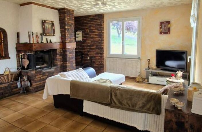 Maison à vendre 5 pièces VIC LE COMTE (63) — photo 4