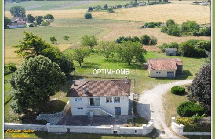 Maison à vendre 7 pièces Proche de AUBETERRE SUR DRONNE (16) — photo 2