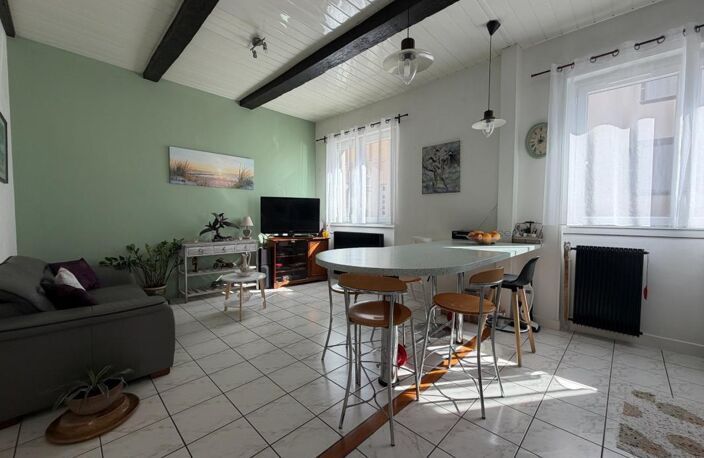 Maison de bourg lumineuse et spacieuse - Châtel-Guyon (63140) — photo 2