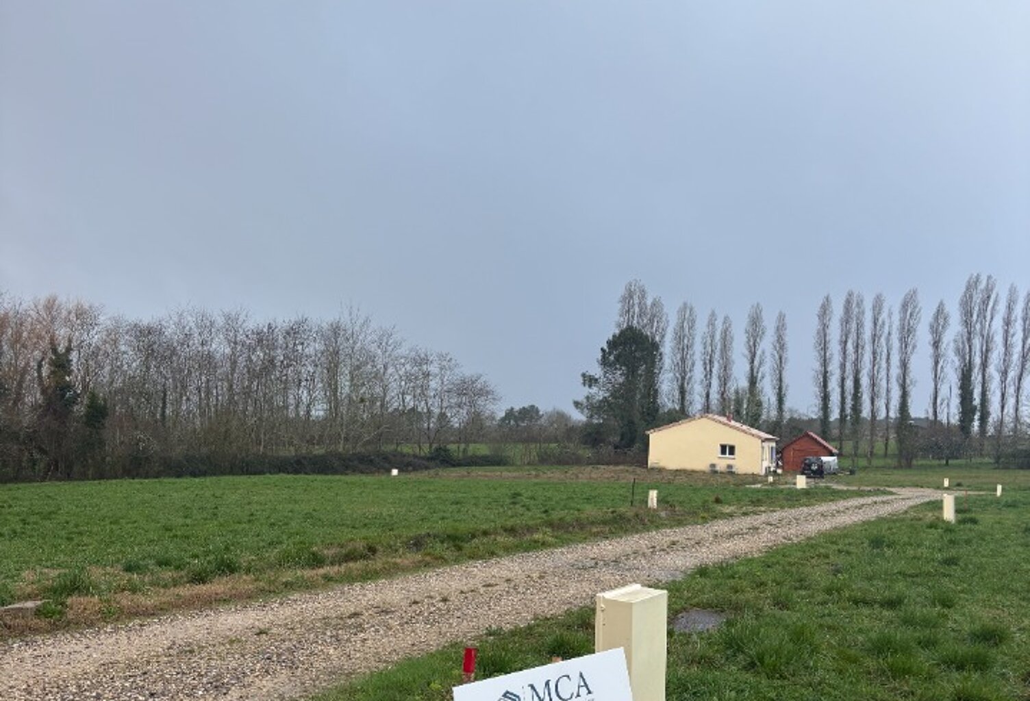 Terrain à bâtir à Beauziac (47700) — photo 1