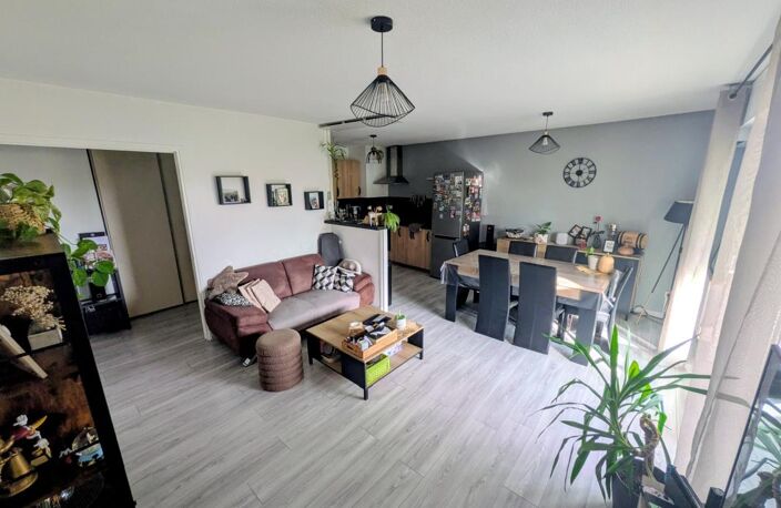 Appartement À Vendre — photo 2