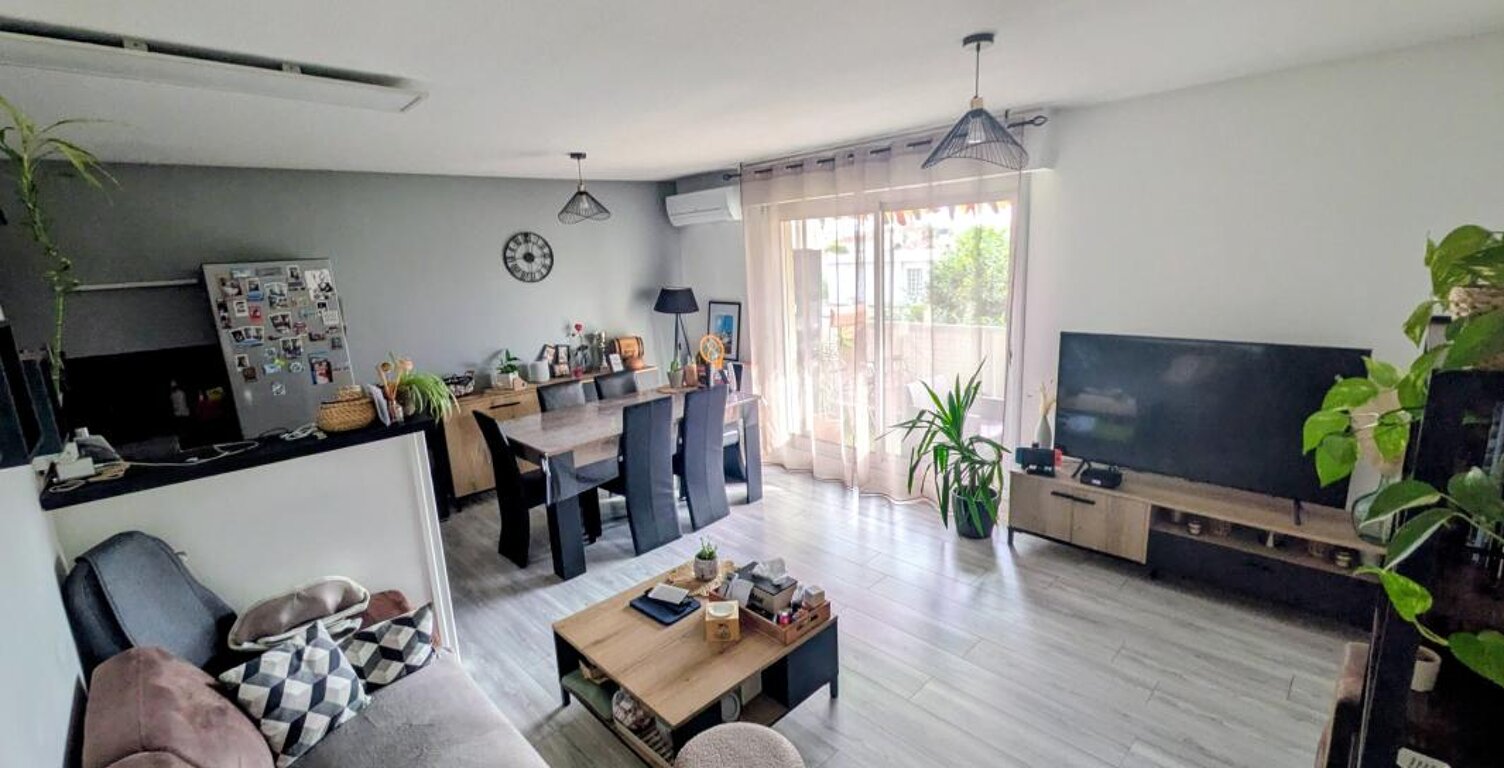 Appartement À Vendre — photo 1