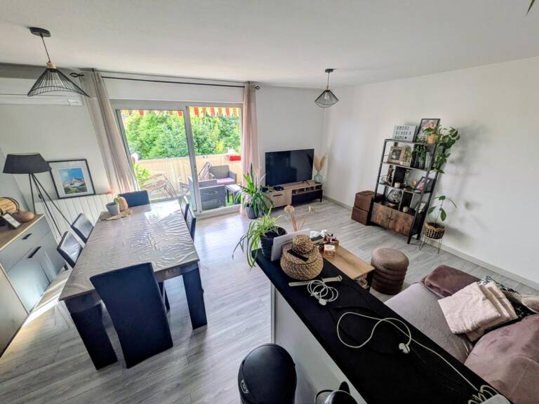 Appartement À Vendre — photo 1