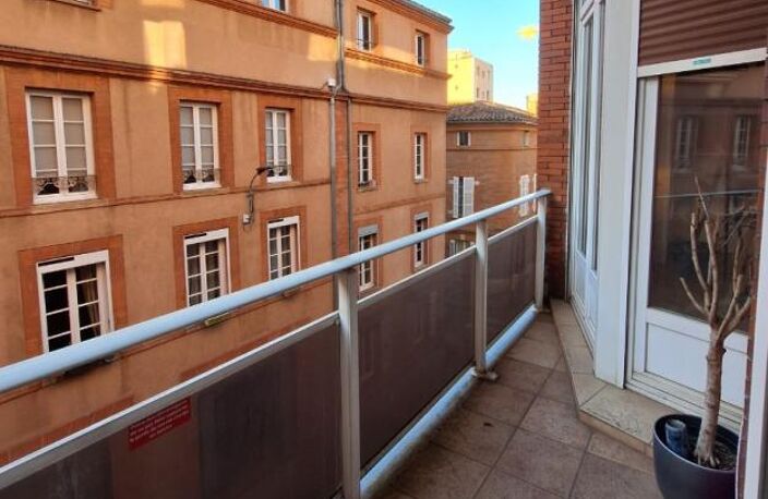 Location T4 de 119 m² Grand rond avec climatisation, ascesneur et balcon — photo 2