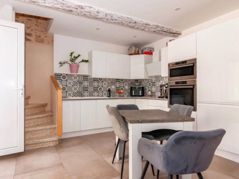 Vente maison de village à Marseillan avec vue dégagée sur une place — photo 1