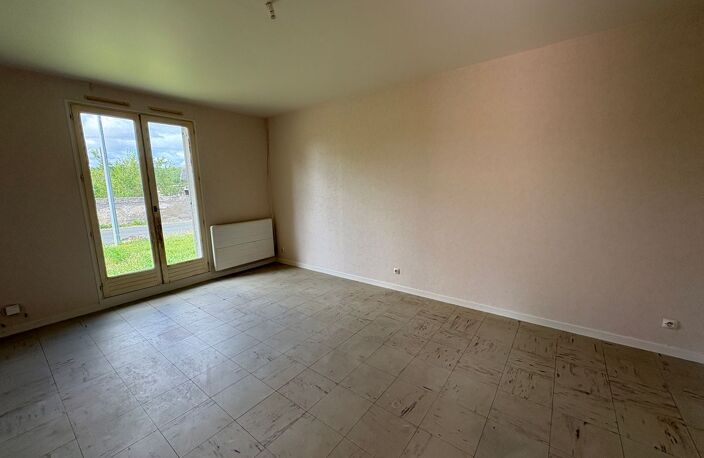 Champigny sur Veude - maison T2 — photo 2