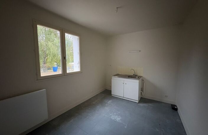 Champigny sur Veude - maison T2 — photo 3