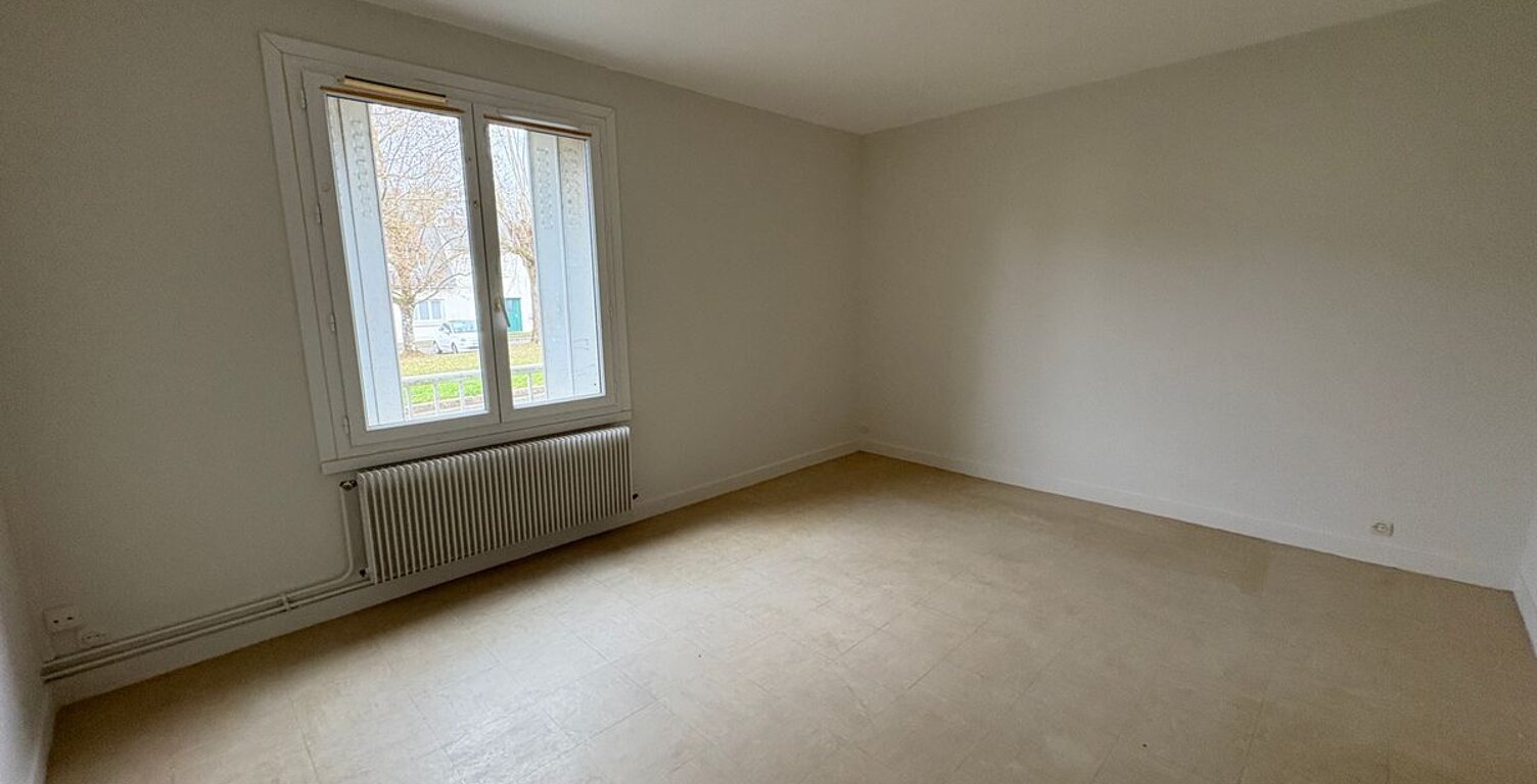 St Paterne Racan - appartement T3 — photo 1