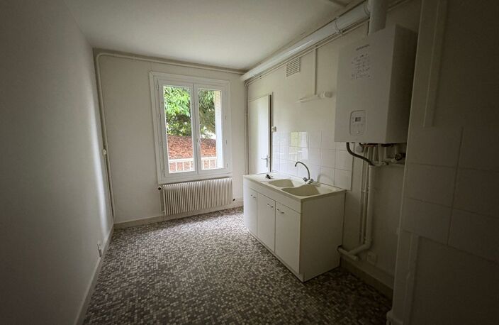 St Paterne Racan - appartement T3 — photo 2