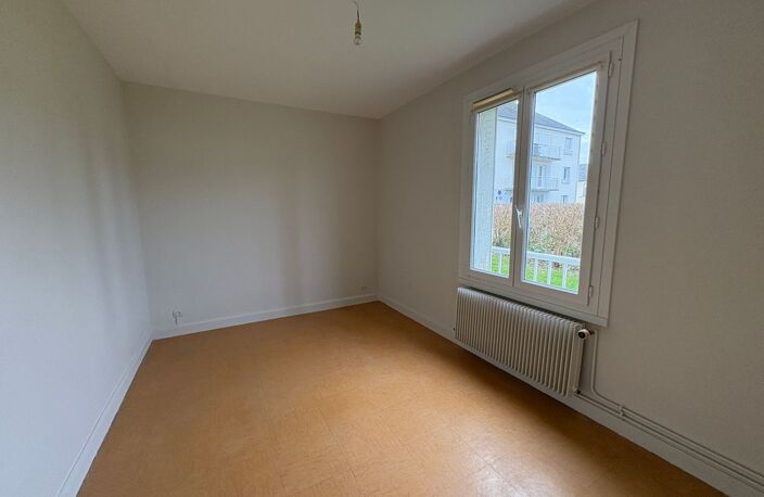 St Paterne Racan - appartement T3 — photo 4