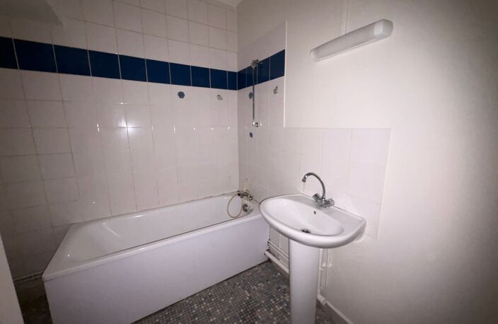 St Paterne Racan - appartement T3 — photo 5