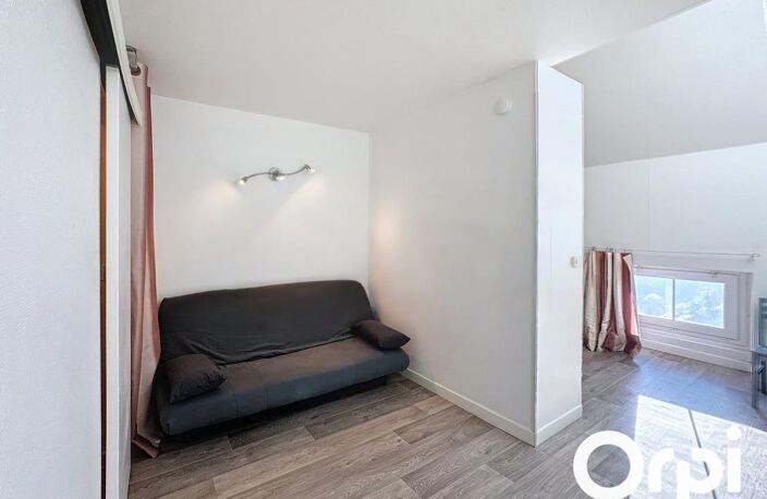 Studio semi meublé à louer – Ville haute de Saint-Flour — photo 3