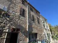 Maison de village composée de 2 appartements — photo 2