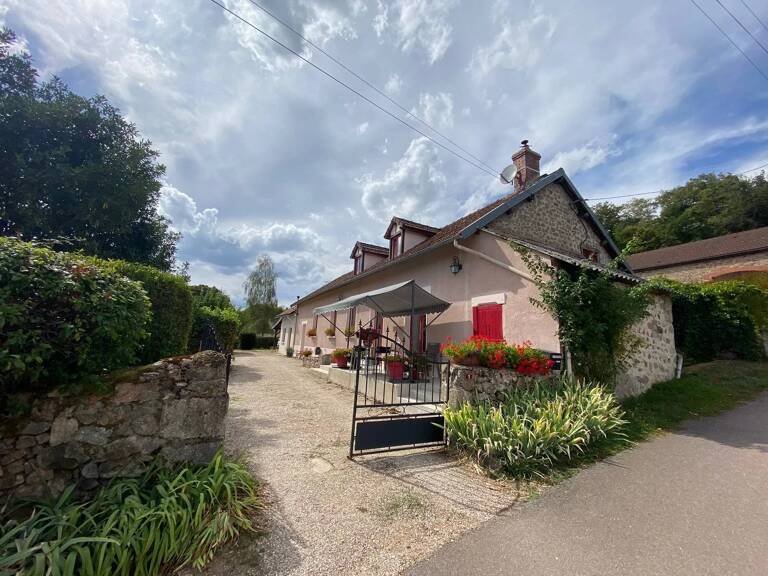 Maison rénovée de 5 pièces au calme, sans vis-à-vis – À 5 min du — photo 1