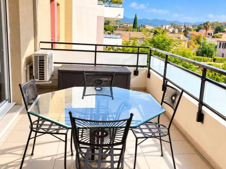 Appartement À Louer — photo 1