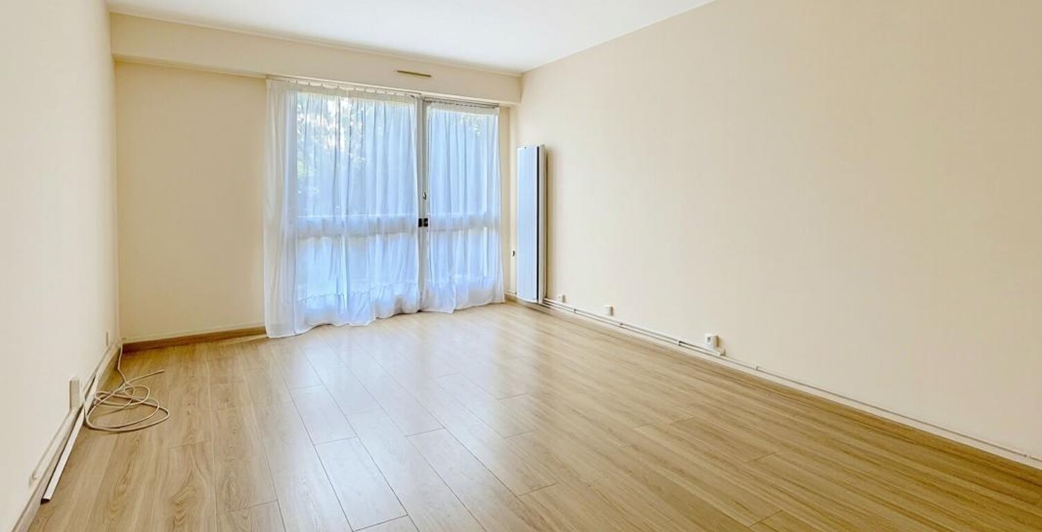 Appartement À Vendre — photo 1