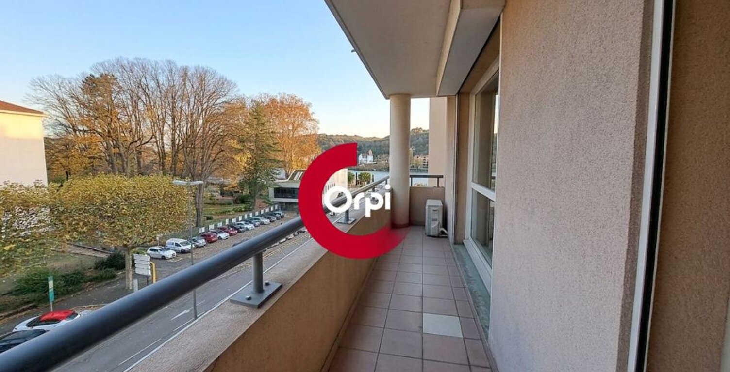 Appartement À Louer — photo 1