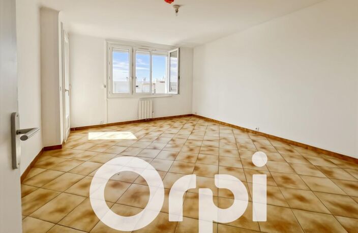 Appartement À Louer F4 — photo 2