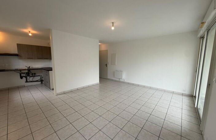 Studio À Louer 31m² parking terrasse — photo 2