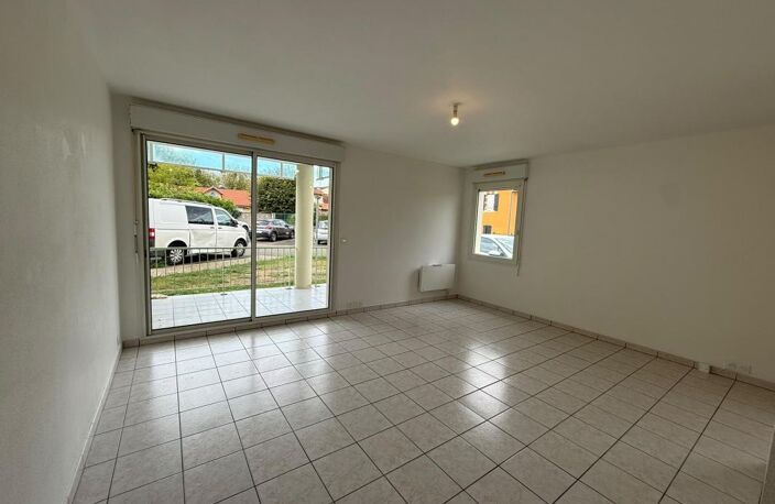 Studio À Louer 31m² parking terrasse — photo 3