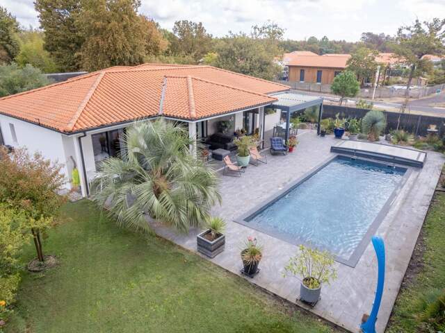 Maison À Vendre — photo du bien